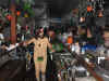 Subculture Halloween 2006a (50).jpg (295958 bytes)